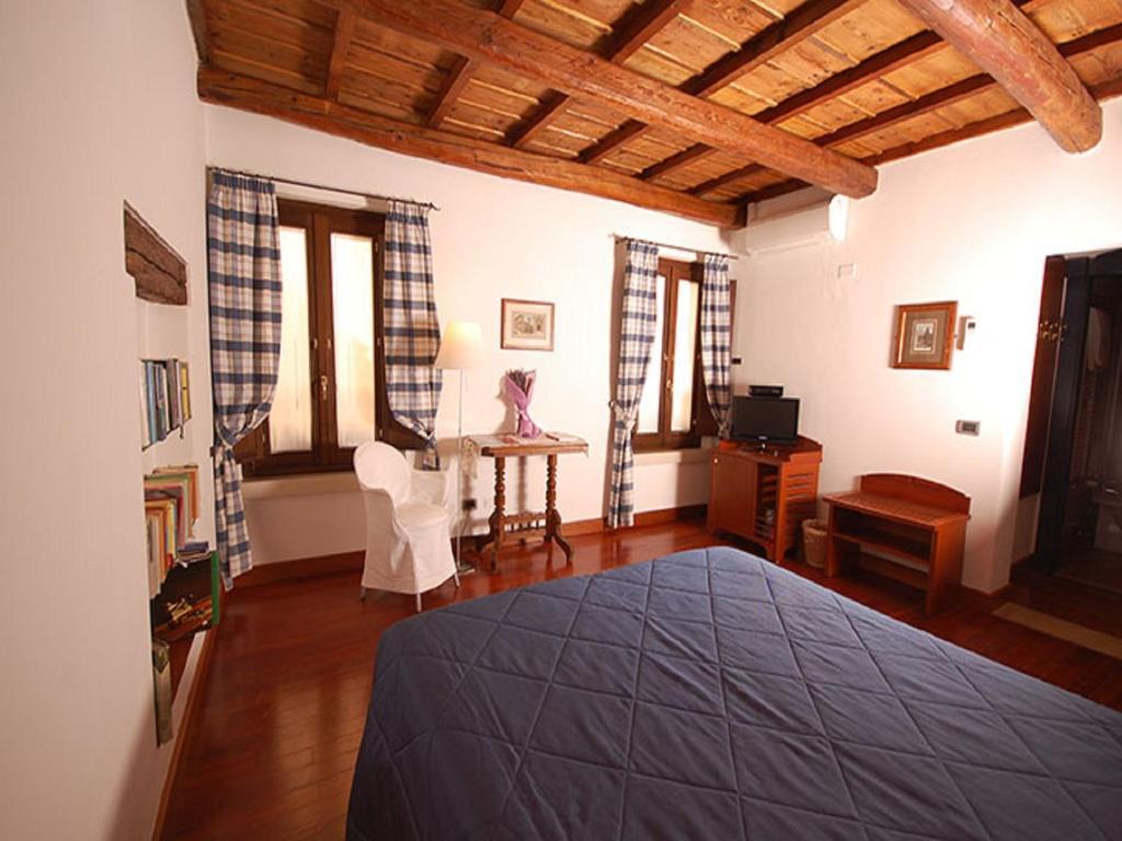 Dolcemela Hotel Ferrara Szoba fotó