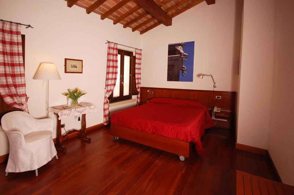 Dolcemela Hotel Ferrara Szoba fotó