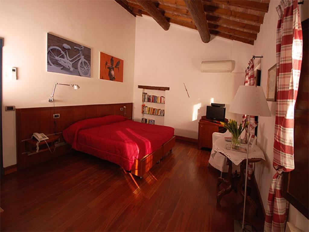 Dolcemela Hotel Ferrara Szoba fotó